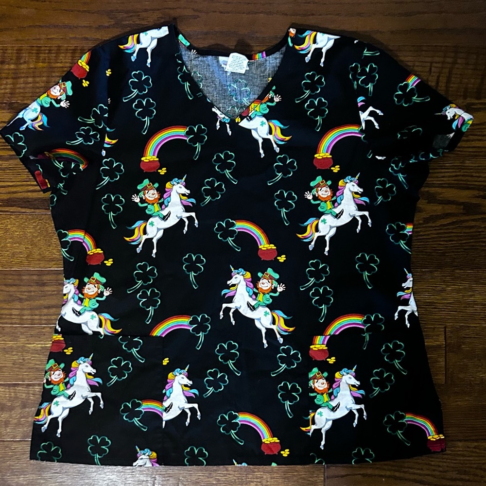 Patterned Scrubstar Scrub Tops - Picture 3 of 7